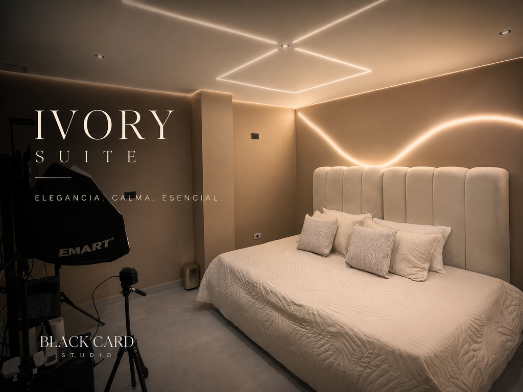 The Pearl Room