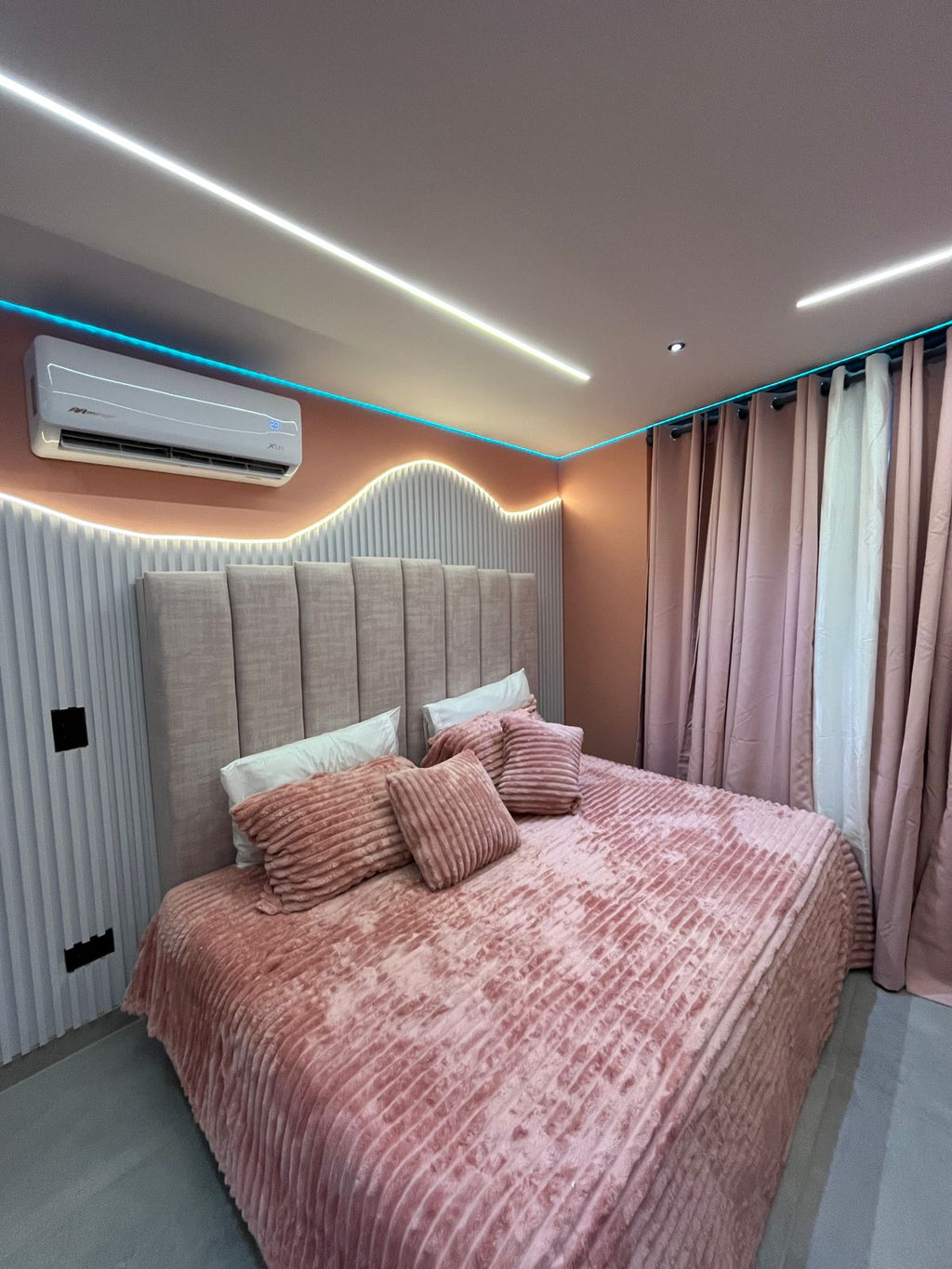 SUITE | ROSE VELVET